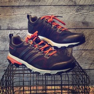 Adidas Mens’s Response Trail 21 M Running Shoes